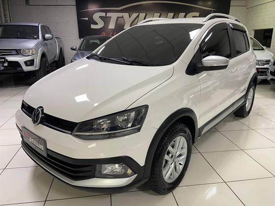 VOLKSWAGEN CROSSFOX 1.6 MSI FLEX 16V 4P MANUAL VOLKSWAGEN CROSSFOX 1.6 MSI FLEX 16V 4P MANUAL